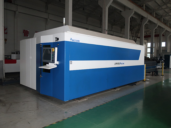 1000 ওয়াট লেজার কর্তনকারী 8mm এমএস প্লেট, 6mm এসএস ফাইবার লেজার কাটিয়া মেশিন মূল্য