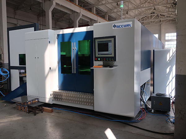 ডাবল প্যালেট চেঞ্জার সঙ্গে 3000W ফাইবার লেসার কাটন মেশিন